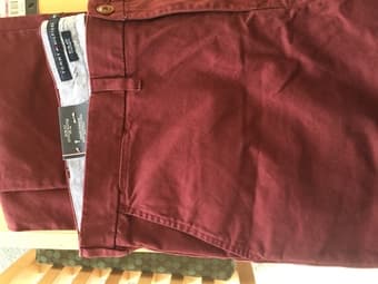 New unused Tommy Hilfiger and old navy jeans 1