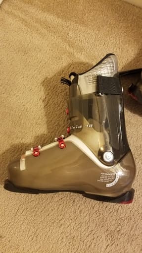 Men's Ski Boots 27-27.5 3