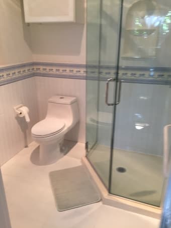 Palo Alto Studio, Private Entrance, Patio and Bathroom with Parking 2