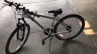 Schwinn 700c Men's Connection Multi-Use Bike with free essentials 1