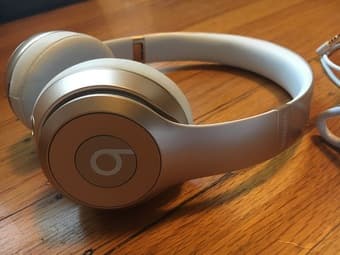 Beats wireless headphones with Bluetooth and aux port 1