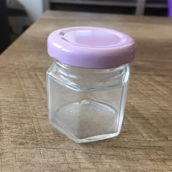 UNUSED 1.5 oz Hexagon Mini Glass Jars with Light Blue/Mauve Lids 3