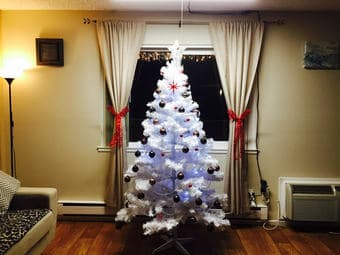 White Christmas Tree!!  - Like brand New - Used only once. 1