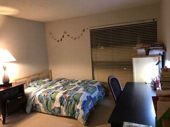 Amazing setup, your own bedroom/bathroom in a 2b2b apt 1