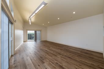 Working Bay Area professionals living together - Room available to ren 1