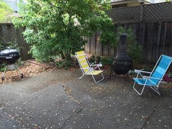 Large Duplex w/Garage, 1 Room Near Stanford 2