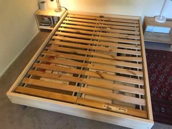 Queen size bed frame and mattress 2