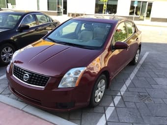 2008 Nissan Sentra, low miles, good condition, clean title 3
