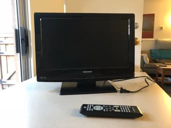19" Magnavox LCD TV+DVD Player 1