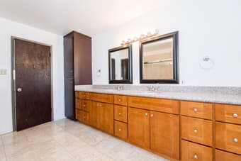 Incredible housemates - looking for a fun, friendly roommate!- $1,450 2