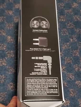 Sony noise cancelling headphones (barely used) 2