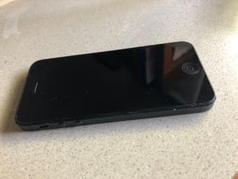 iPhone5 (black, unlocked, 16GB) 2