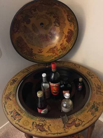 Globe Bar 2