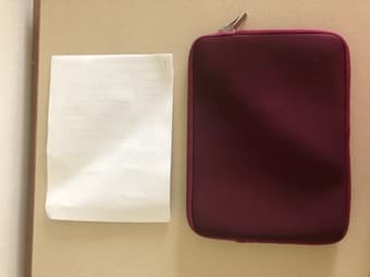LIKE NEW Laptop case 1
