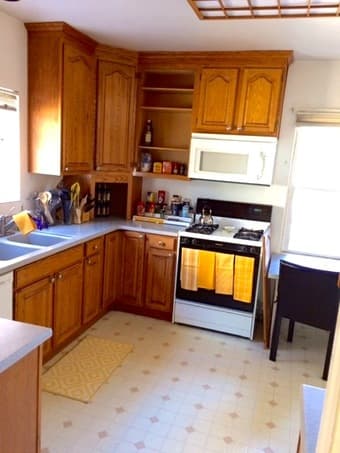 Room in MV house near CalTrain 1