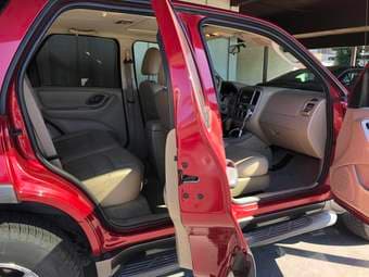 2008 Ford Escape 4WD XLT, 6 cylindar, 3.0, 8,2000m for sale 1