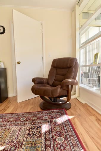 recliner chair and ottoman 1