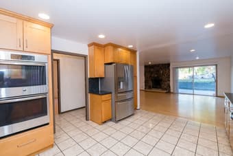 Room for rent in a spectacular home + friendly housemates 2