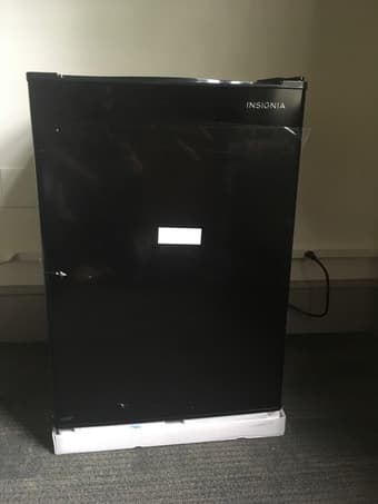 Mini Fridge - Only 2 months of use 1