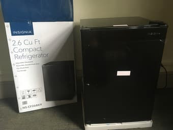 Mini Fridge - Only 2 months of use 3