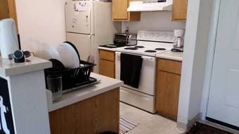 Master Bedroom in a 2BR/2BA Apartment in Santa Clara - $1470 2