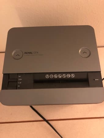 Desktop Paper Shredder - Royal DT4 CrossCutting 2