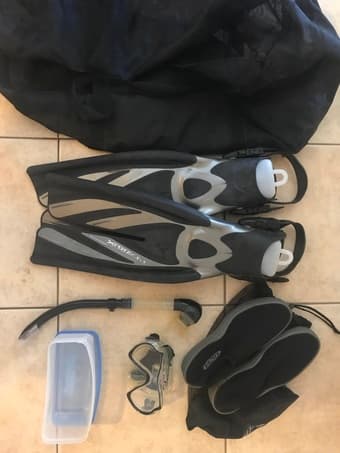 Scuba / Snorkeling Gear - Split Fins, Snorkle, Mask, Booties, Mesh Bah 1