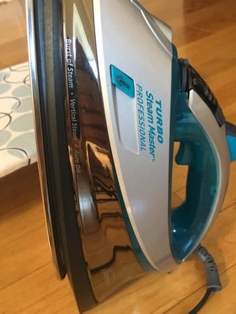IRON + ironing board min: Sunbeam turbo steam master professional iron 2