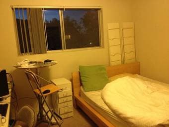 120ft2 - Room for rent in a quiet sunnyvale available now (房屋招租) 1