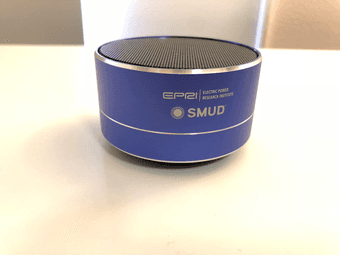 Tiny but powerful Bluetooth speaker w/ built-in battery 2