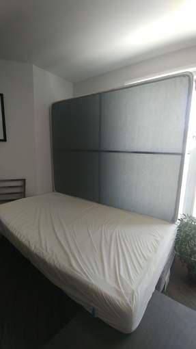 Queen size memory foam mattress and box spring, excellent condition 3