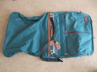 Garment bag, shoulder carry 2