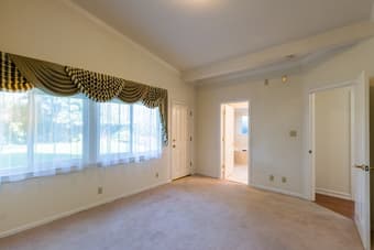 Awesome room in an awesome house with awesome housemates! 3