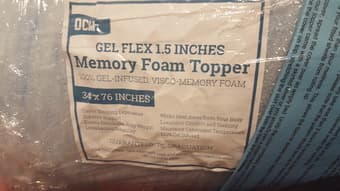 Unused Twin-XL (34"x76") Memory Foam Mattress Topper (1.5"x34"x76") 2