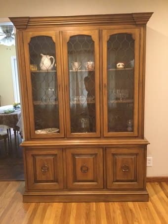 Vintage Drexel China Cabinet 1