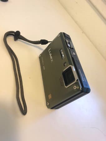 Panasonic Lumix DMC-TS1 12MP, water,shock,dust proof 2