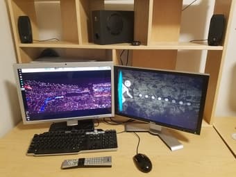 Desktop computer + 2 monitors 1