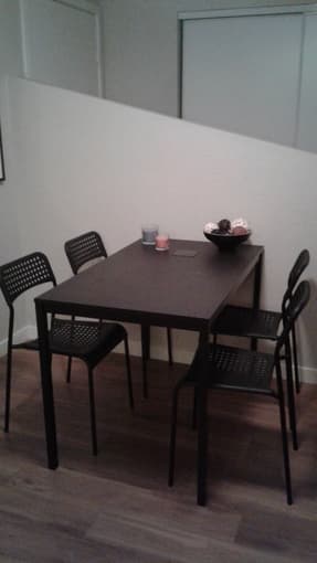 Table + 4 chairs 1