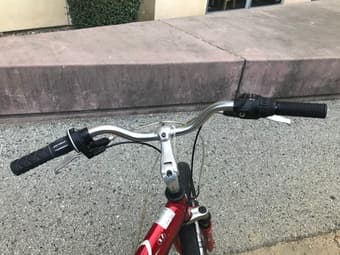 Selling Bike + Helmet + Lock 2