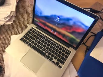 Macbook Pro 13', late 2013 model (512 GB SSD, 8 GB RAM, i5 Processor) 1