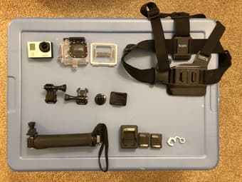 Used GoPro Hero 3 Silver + Accessories 1