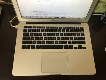 Selling 13-inch Macbook Air 2014 in great condition 1