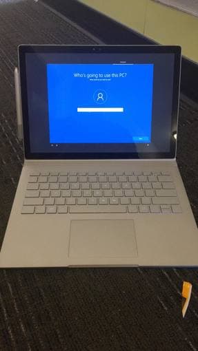 Microsoft Surface Book i7, 256 GB, NVIDIA Graphics Card (GPU) + Pen 2