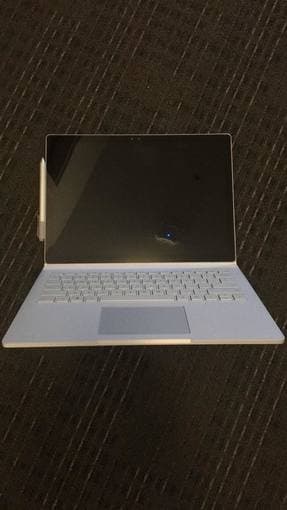 Microsoft Surface Book i7, 256 GB, NVIDIA Graphics Card (GPU) + Pen 3
