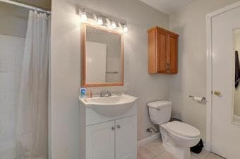 Private room and bathroom available Nov1 in 3Br/2B Mountain View house 3