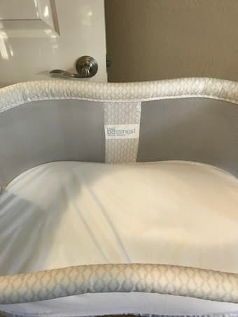 Halo Bassinet almost brand new 3