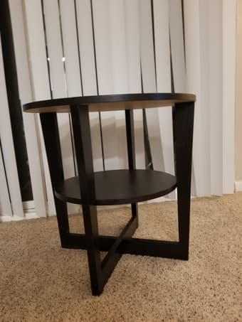 Elegant side table 1