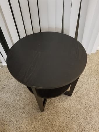 Elegant side table 2