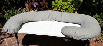 Leacho Snoogle Chic Jersey Total Body Pregnancy/Maternity Pillow 1
