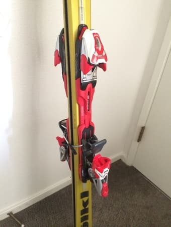 Volkl Vertigo G3 skis 3